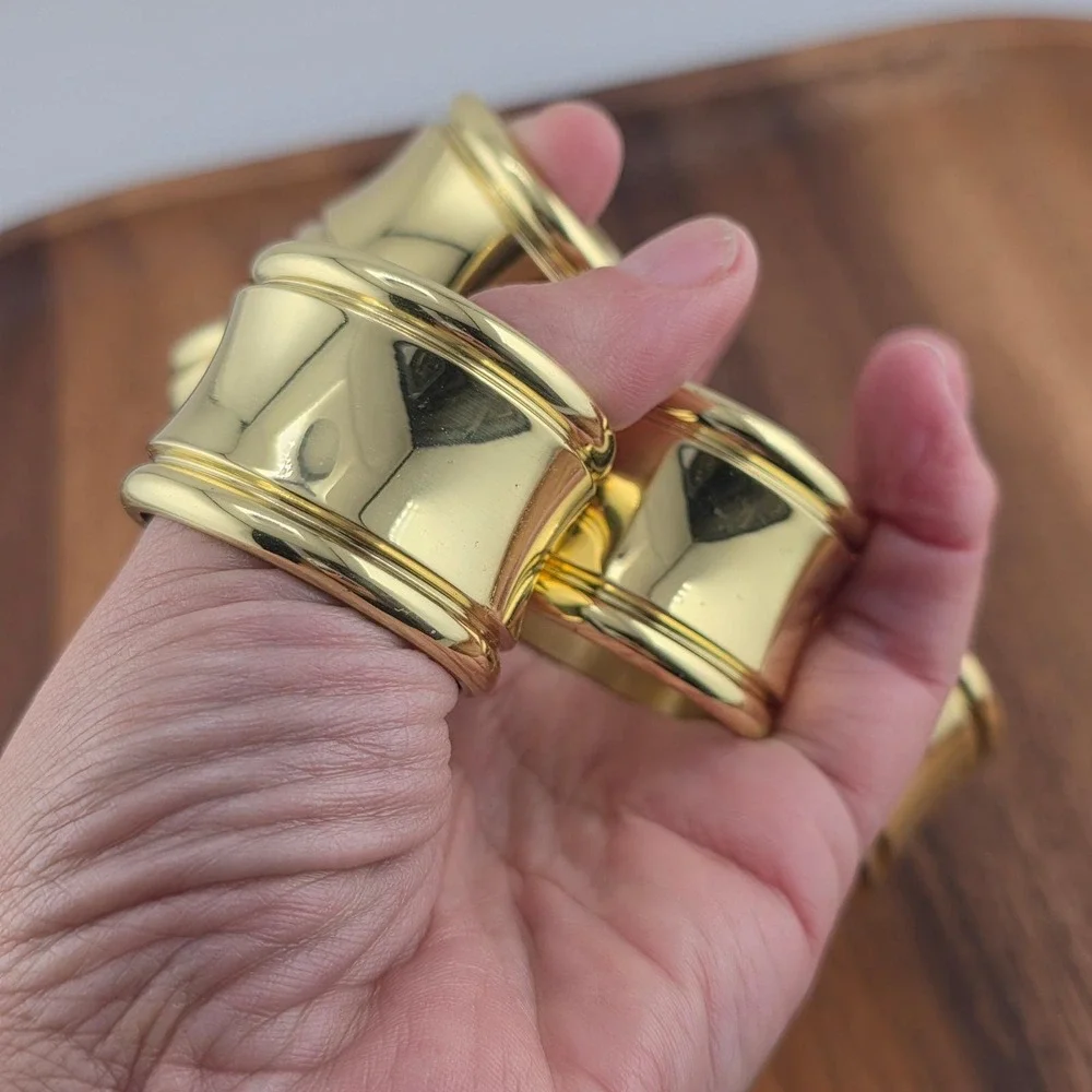 VTG Set 6  brass gold tone Napkin Rings Table Decor place setting Dinner Party